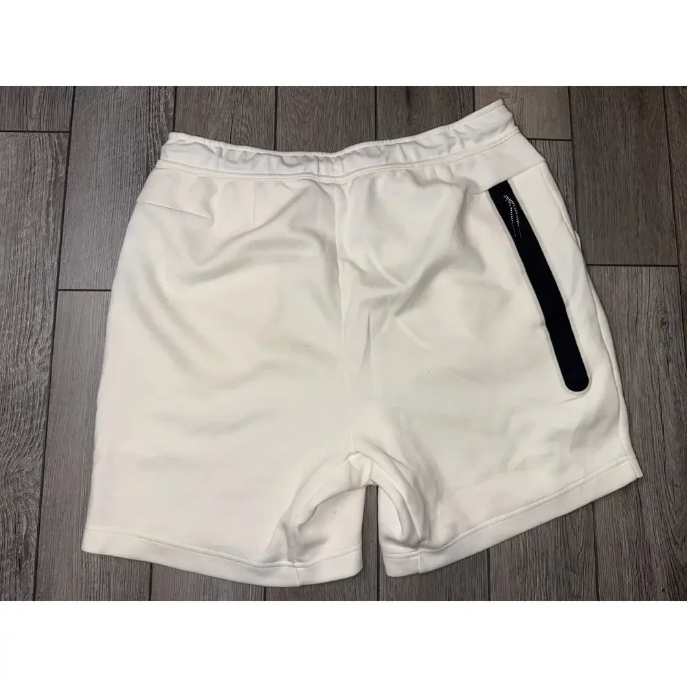 Nike sportswear tech